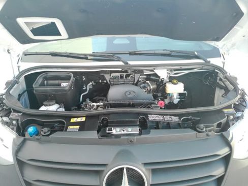 Used 2026 Mercedes-Benz Sprinter 2500 image 42