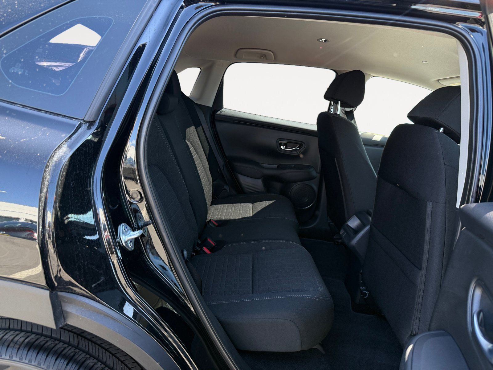 Certified 2025 Honda HR-V LX image 18