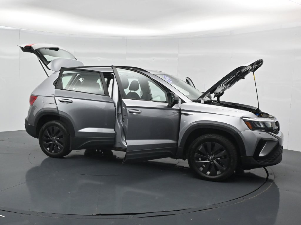 Used 2024 Volkswagen Taos S FWD image 43