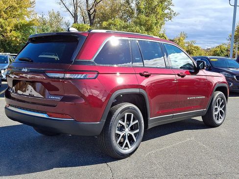 New 2025 Jeep Grand Cherokee Limited image 4