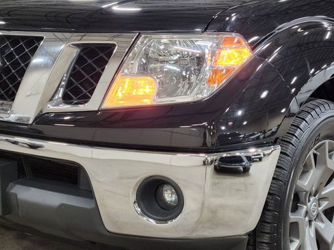 Used 2017 Nissan Frontier SL image 14
