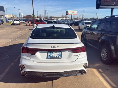Used 2024 Kia Forte GT-Line w/ GT-Line Premium Package FWD image 12