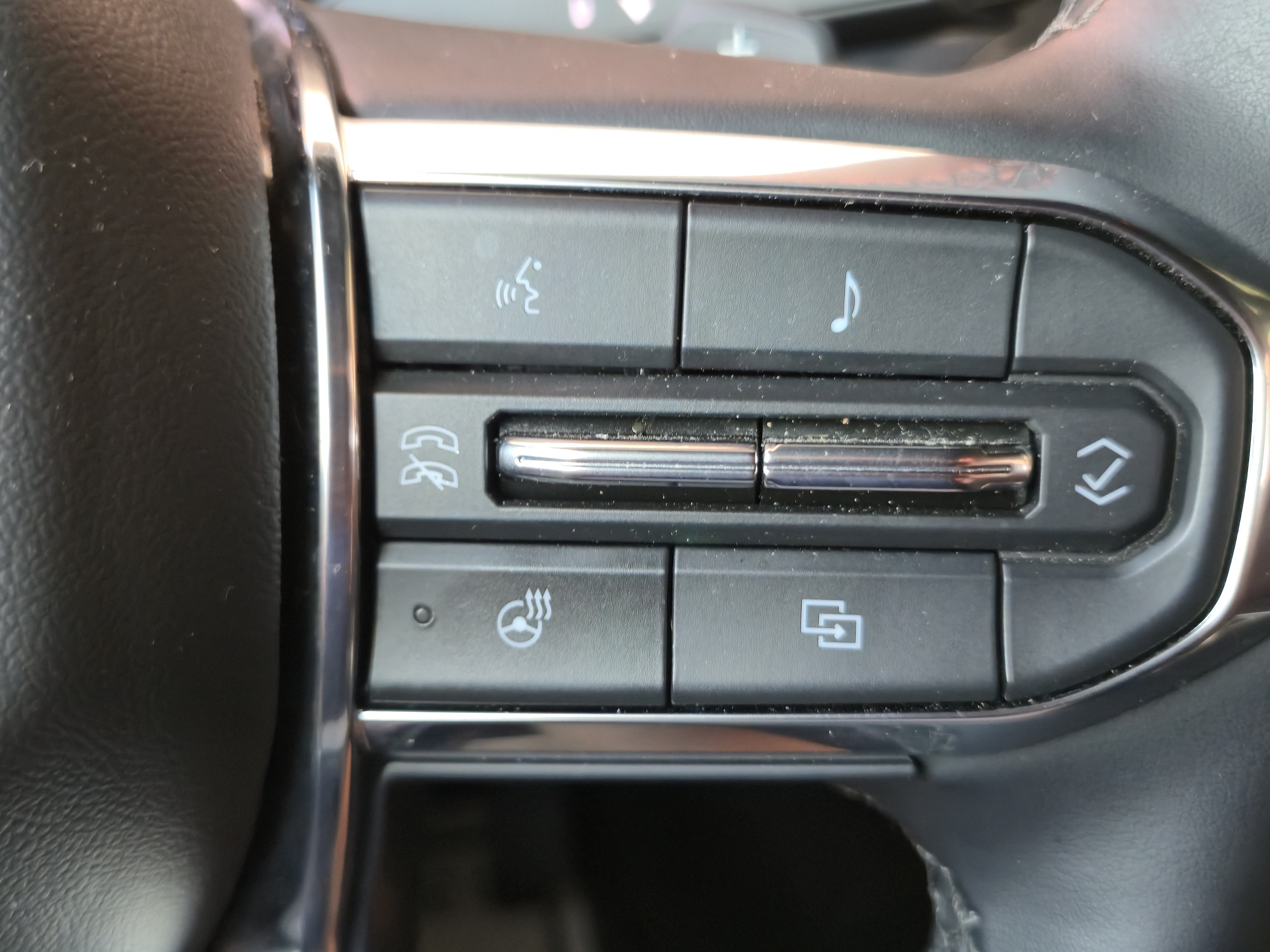 Used 2026 GMC Acadia Elevation w/ Black Edition FWD image 43