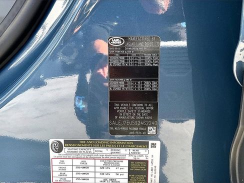 New 2025 Land Rover Defender 110 S image 8