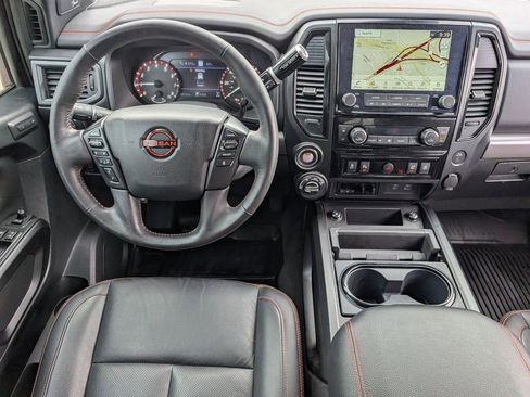 Used 2024 Nissan Titan PRO-4X w/ Pro-4x Convenience Package AWD/4WD image 10