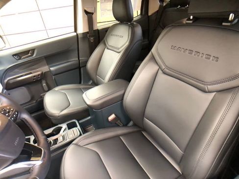 New 2026 Ford Maverick Lariat w/ Black Appearance Package AWD/4WD image 10