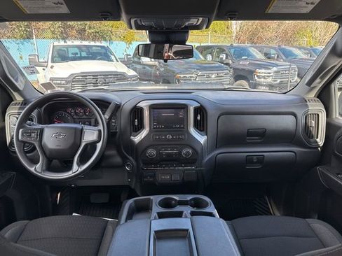 Used 2024 Chevrolet Silverado 1500 Custom Trail Boss w/ LPO, Dark Essentials Package image 21