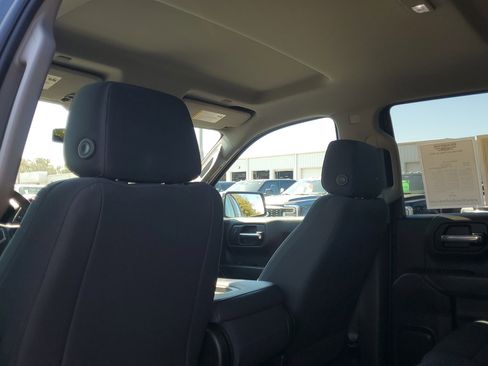 Used 2020 GMC Sierra 1500 2WD Crew Cab w/ Sierra Value Package image 12