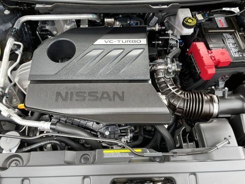 Used 2025 Nissan Rogue SV image 34