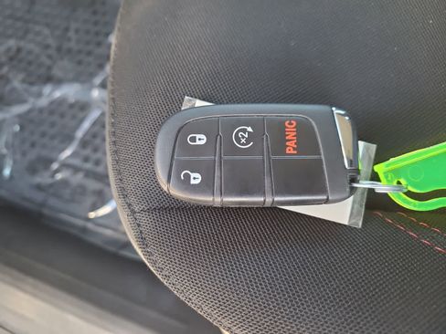 Used 2022 Jeep Renegade Trailhawk image 28