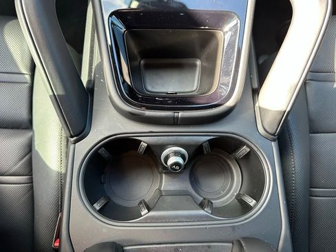 Used 2025 Porsche Cayenne S image 26