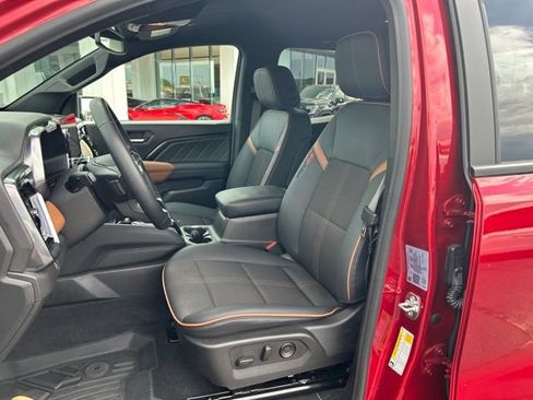 Used 2024 GMC Canyon AT4 w/ Canyon Safety Plus Package AWD/4WD image 14