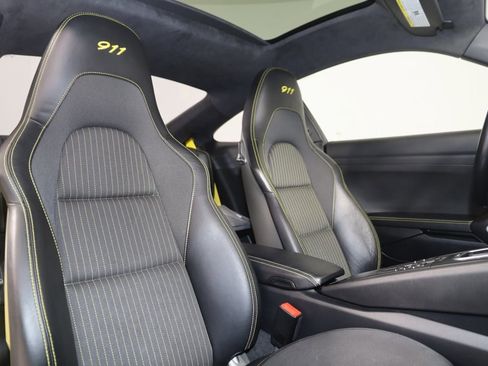 Used 2019 Porsche 911 Carrera T w/ Carrera T Interior Package image 14