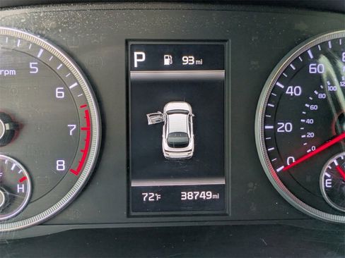 Used 2022 Kia K5 LXS image 25