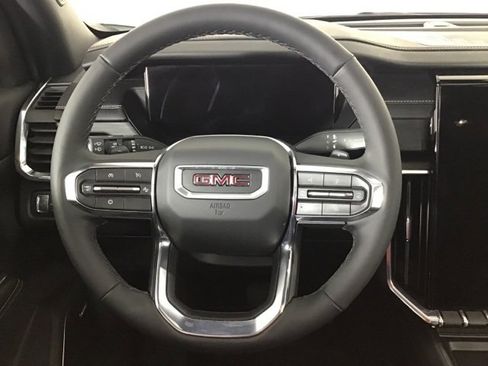 Used 2024 GMC Acadia Elevation w/ Luxury Package image 11