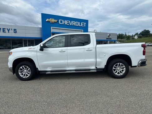 New 2025 Chevrolet Silverado 1500 LT w/ Z71 Off-Road Package image 3