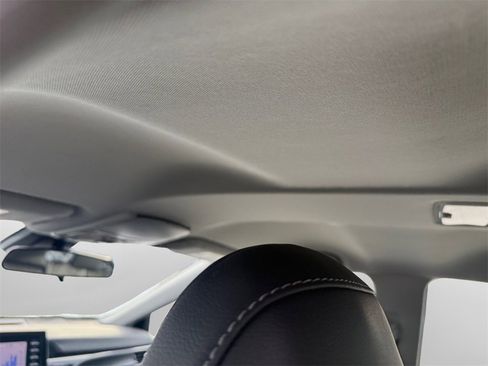 Used 2023 Toyota Camry SE image 20