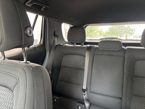 Used 2025 Chevrolet Equinox LT AWD/4WD image 39
