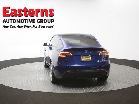Used 2021 Tesla Model Y Long Range AWD/4WD image 32