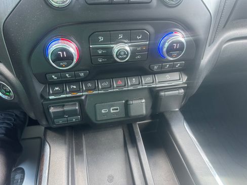 Used 2021 GMC Sierra 1500 Denali w/ Driver Alert Package II image 19