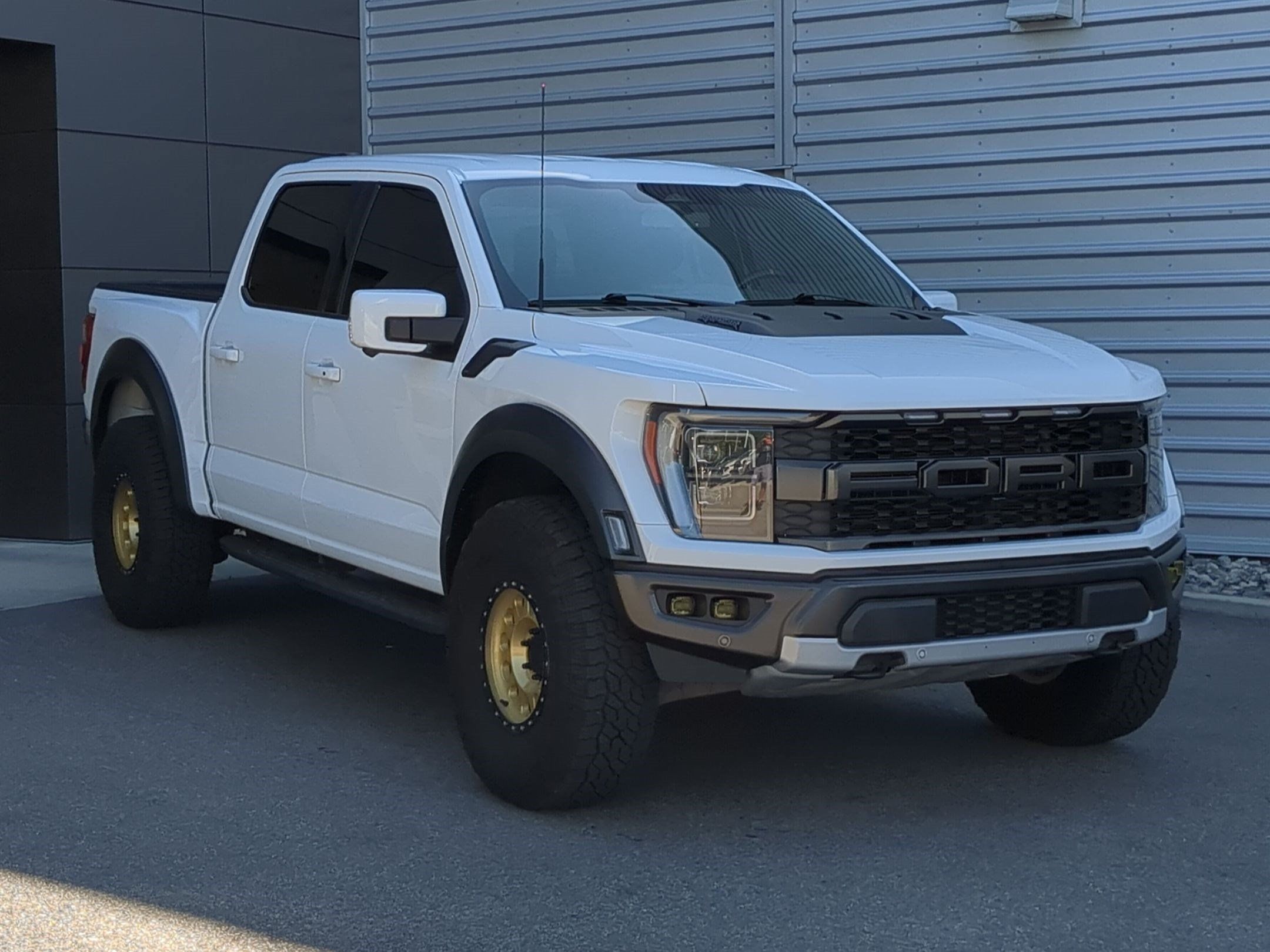 Used 2023 Ford F150 Raptor w/ Raptor Carbon Fiber Package AWD/4WD image 3