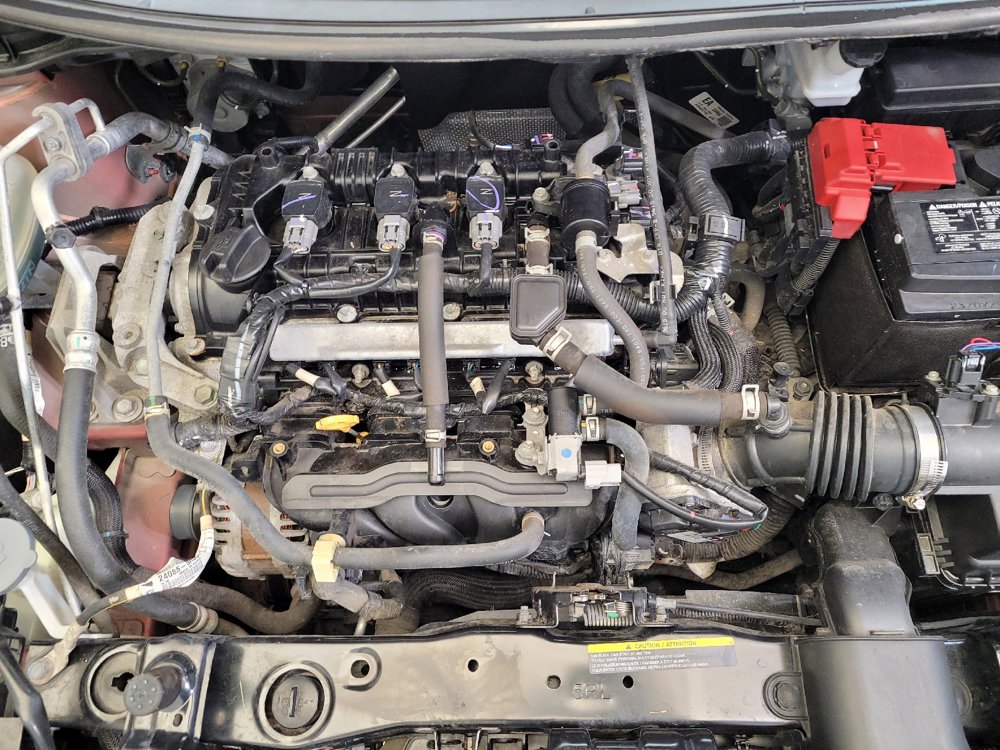 Used 2020 Nissan Versa SR FWD image 30