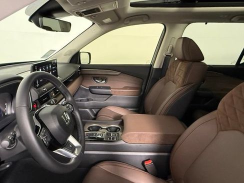 Used 2026 Honda Pilot Elite image 26