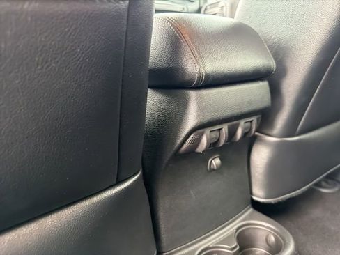 Used 2017 Jeep Wrangler Unlimited Sahara AWD/4WD image 22