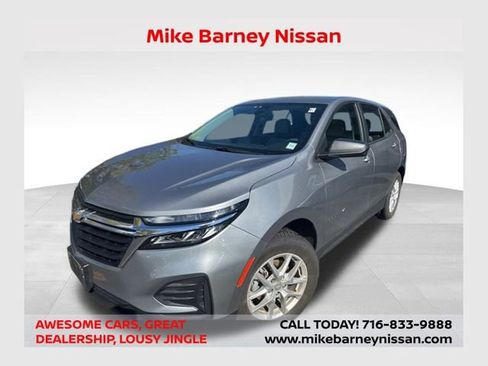 Used 2023 Chevrolet Equinox LS image 1