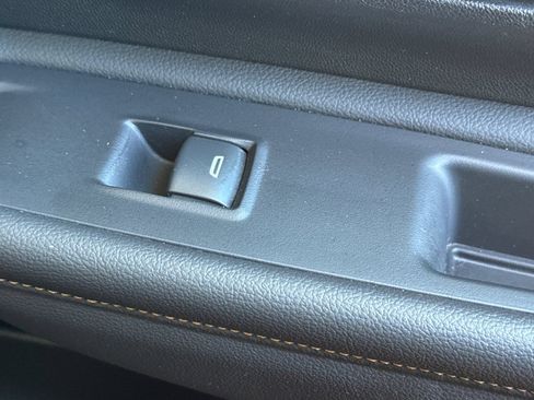 Used 2023 GMC Terrain AT4 AWD/4WD image 21