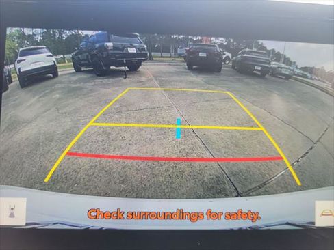 Certified 2025 Toyota Camry LE image 28