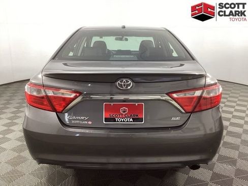 Used 2015 Toyota Camry SE FWD image 6