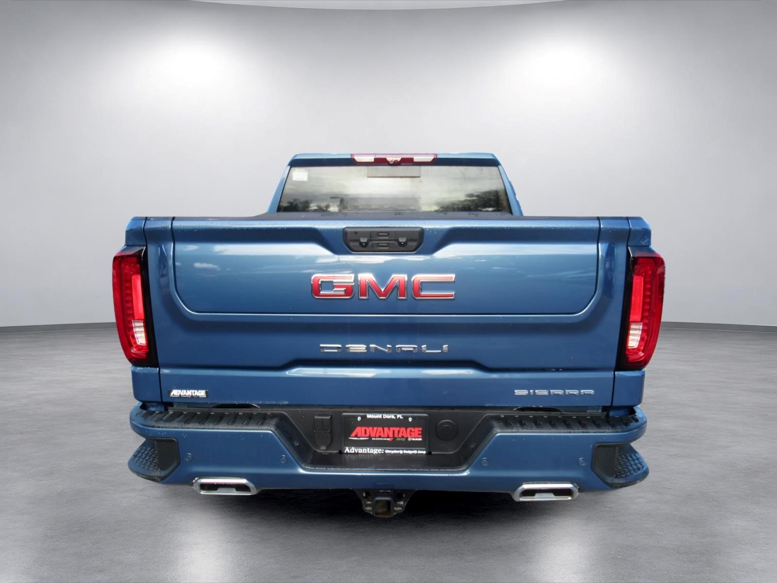 Used 2025 GMC Sierra 1500 Denali w/ Denali Reserve Package AWD/4WD image 6
