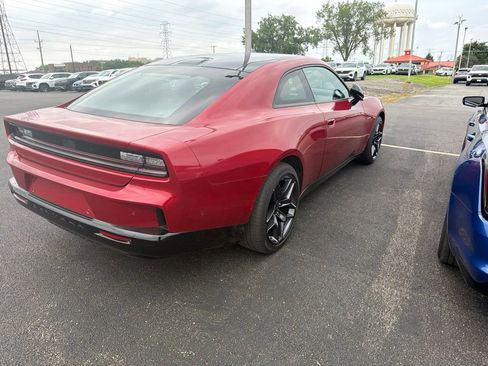 Used 2024 Dodge Charger Daytona R/T w/ Plus Group AWD/4WD image 5