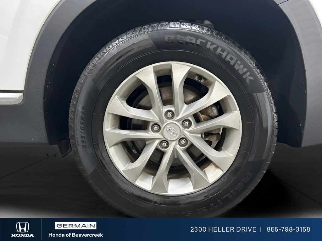 Used 2020 Hyundai Santa Fe SE FWD image 30