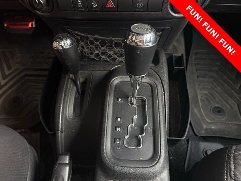 Used 2017 Jeep Wrangler Unlimited Sahara image 17
