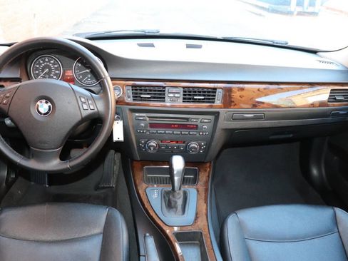 Used 2011 BMW 328i Sedan RWD image 18