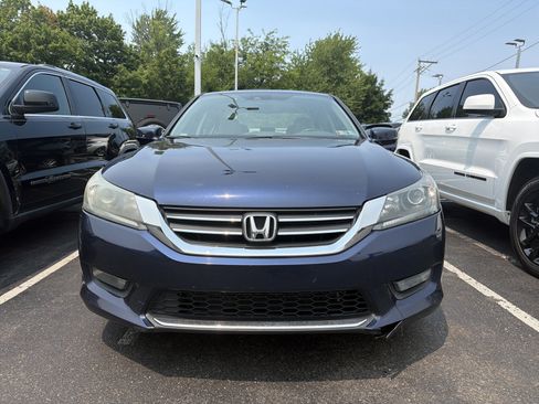 Used 2015 Honda Accord EX-L image 2