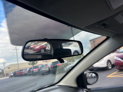 Used 2013 MAZDA MAZDA2 Sport image 21