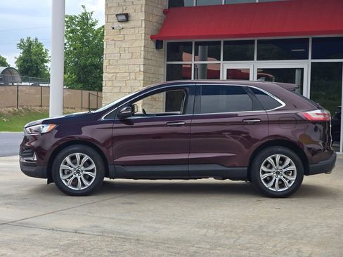 Used 2023 Ford Edge Titanium AWD/4WD image 2