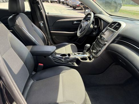 Used 2015 Chevrolet Malibu LT w/ Power Convenience Package FWD image 7