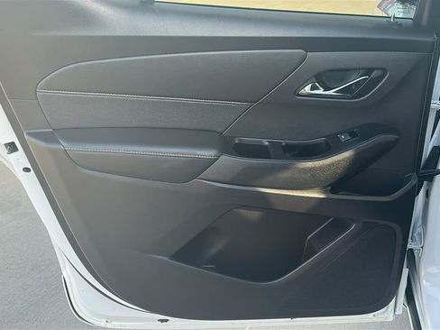 Used 2019 Chevrolet Traverse Premier w/ Driver Confidence II Package image 33