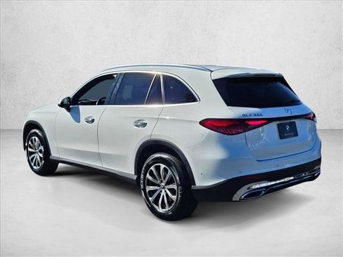 Used 2024 Mercedes-Benz GLC 300 image 8