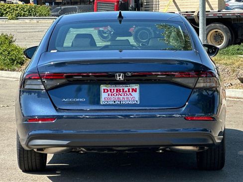 New 2025 Honda Accord SE image 5