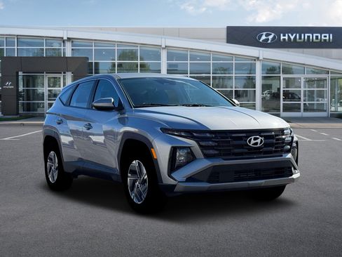 New 2026 Hyundai Tucson Blue SE AWD/4WD image 11