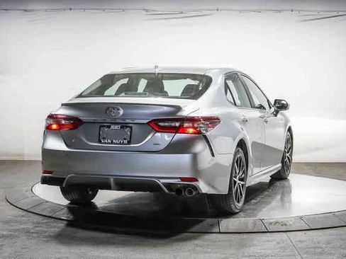 Certified 2023 Toyota Camry SE image 5