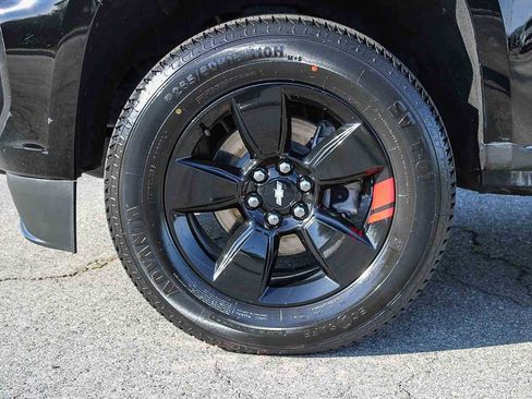 Used 2022 Chevrolet Colorado LT w/ Redline Special Edition image 9