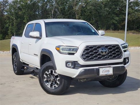 Used 2021 Toyota Tacoma TRD Off-Road image 1
