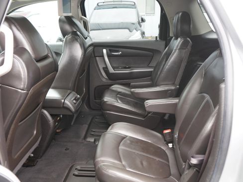 Used 2011 GMC Acadia SLT AWD/4WD image 14