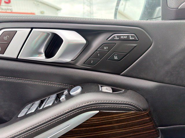 Used 2024 BMW X7 xDrive40i AWD/4WD image 22